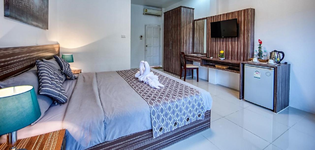 Coconut Resort Hotel Patong المظهر الخارجي الصورة